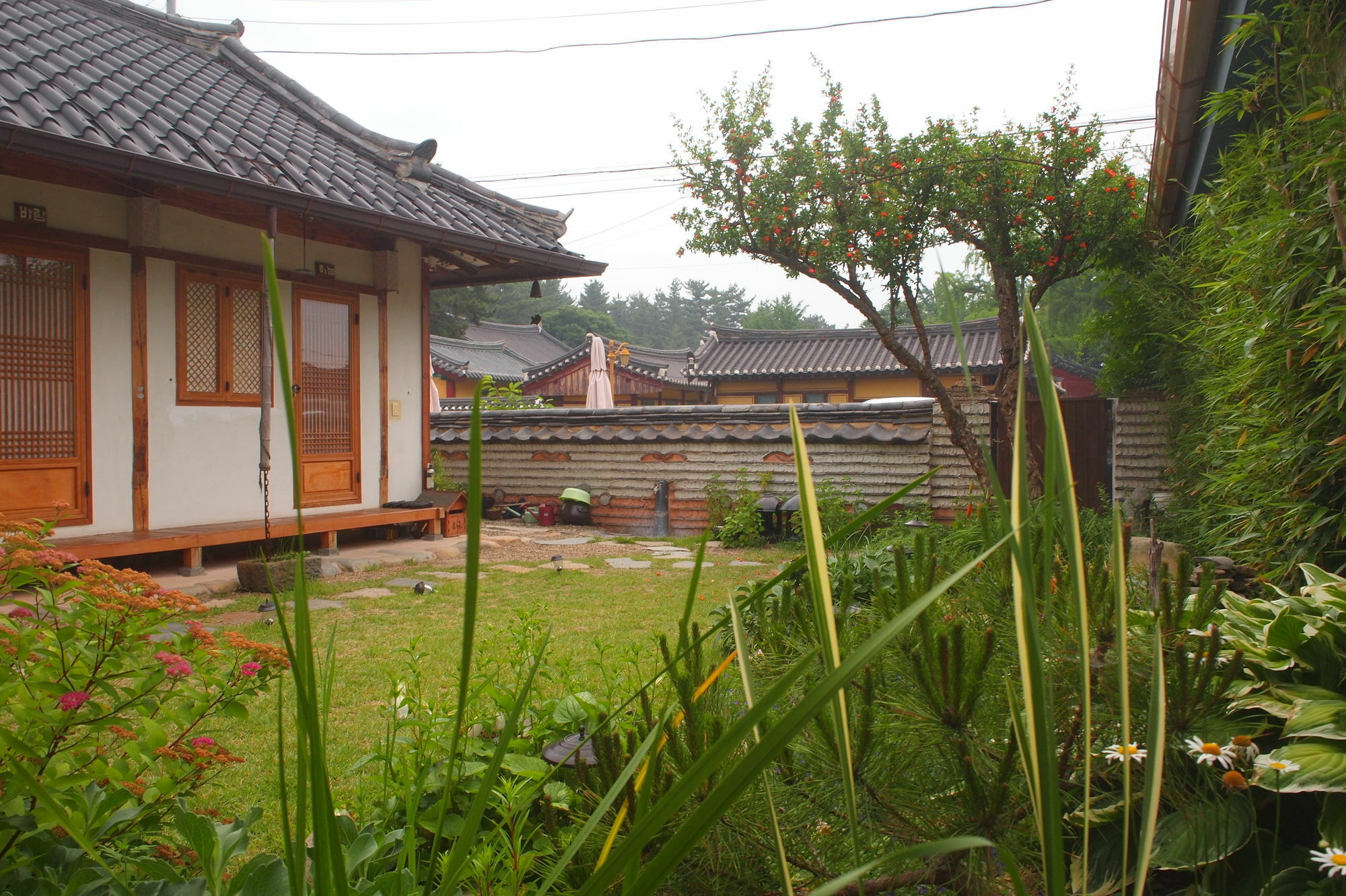 Floral Space Hanok Guesthouse Gyeongju Buitenkant foto