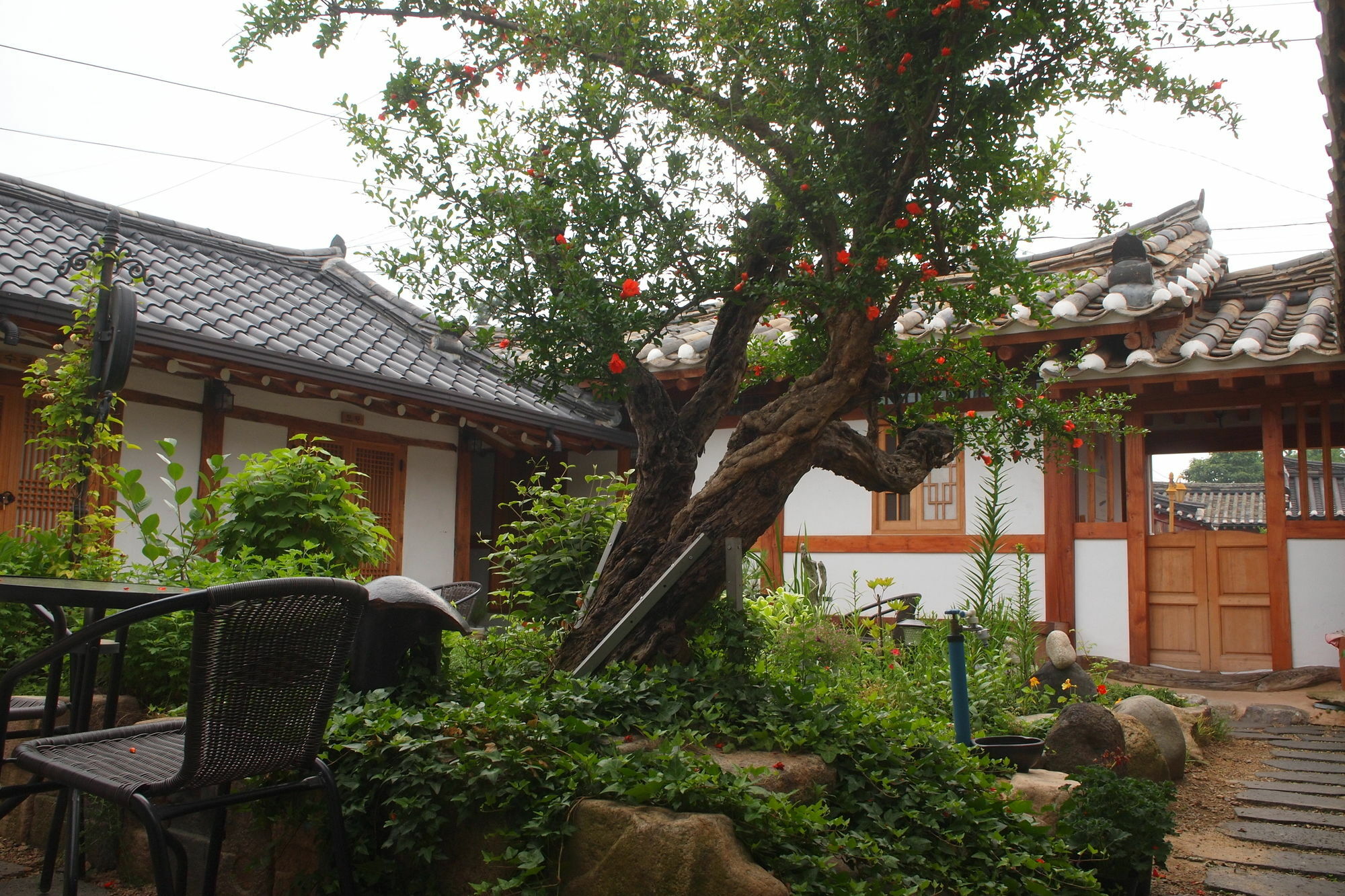 Floral Space Hanok Guesthouse Gyeongju Buitenkant foto